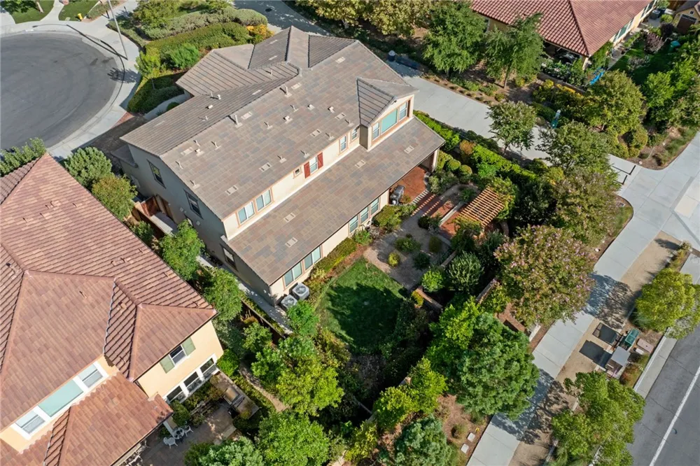 27925 Ladoga Menifee, CA 92585