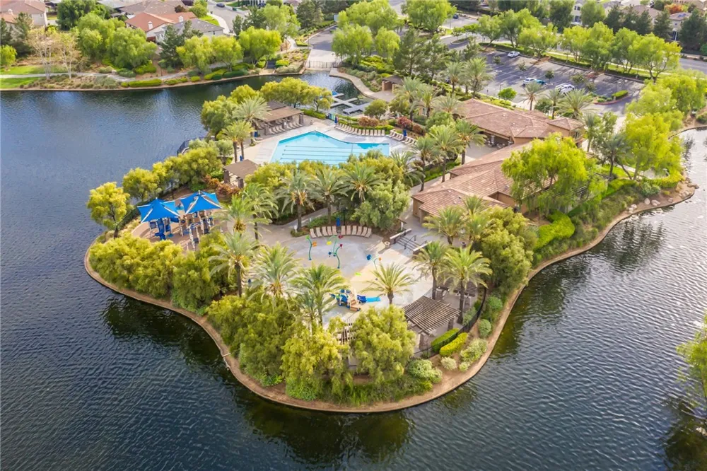 27925 Ladoga Menifee, CA 92585