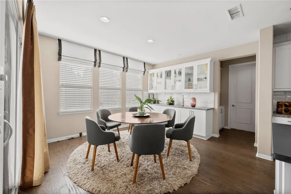 27925 Ladoga Menifee, CA 92585