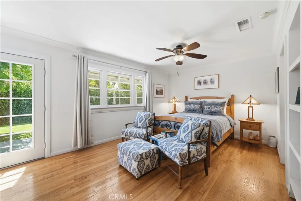 6530 Gaviota Avenue Lake Balboa, CA 91406