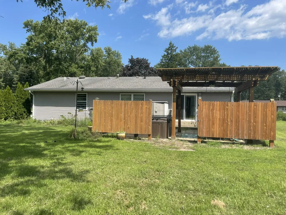 1018 Elm Street SW Demotte, IN 46310