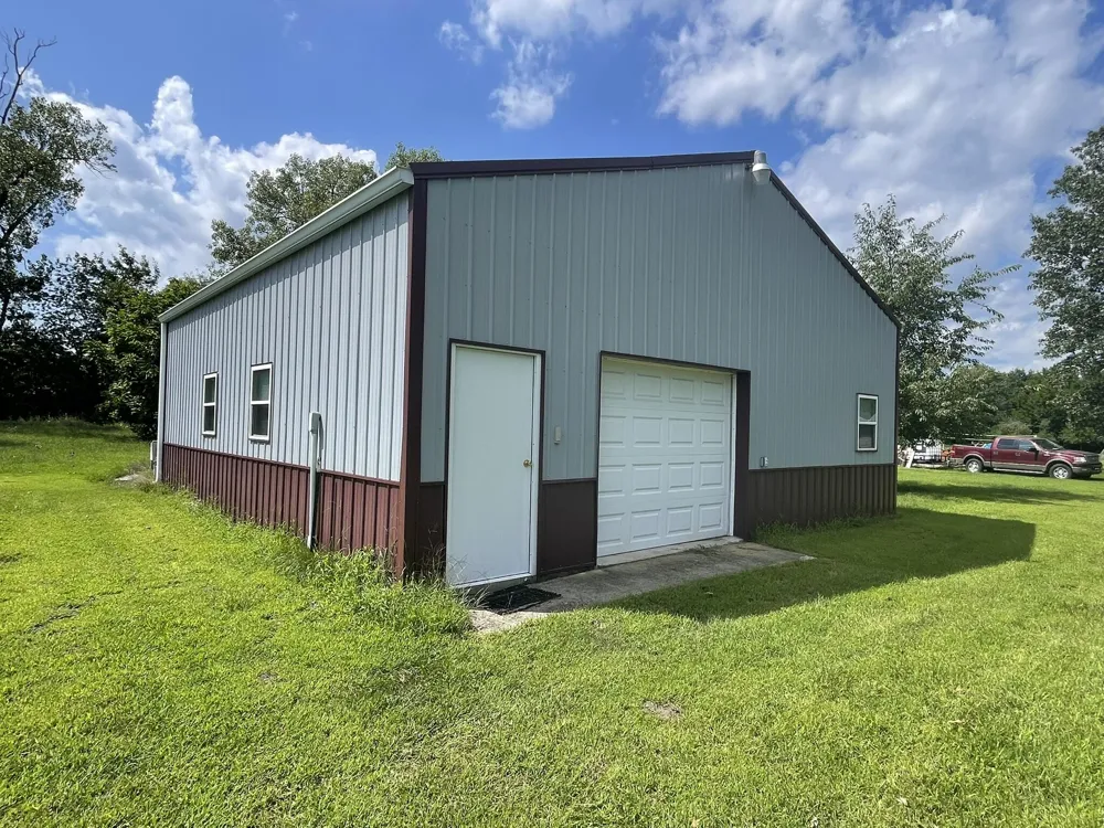 1018 Elm Street SW Demotte, IN 46310