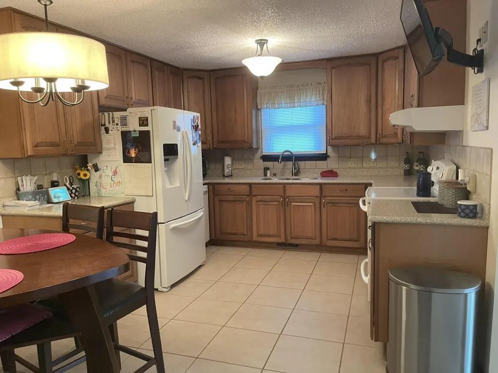 1018 Elm Street SW Demotte, IN 46310