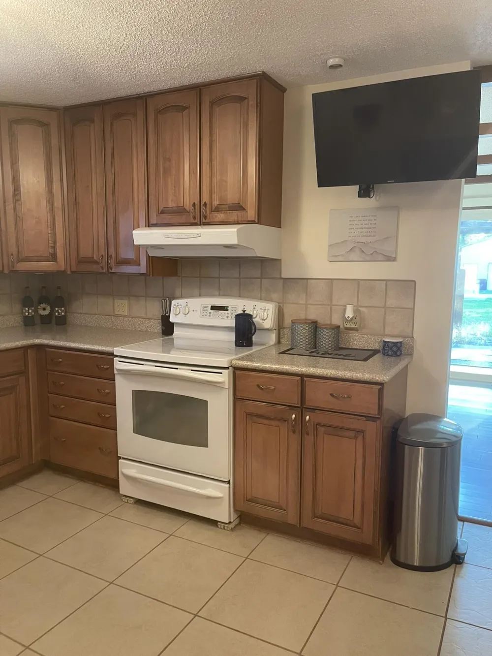 1018 Elm Street SW Demotte, IN 46310