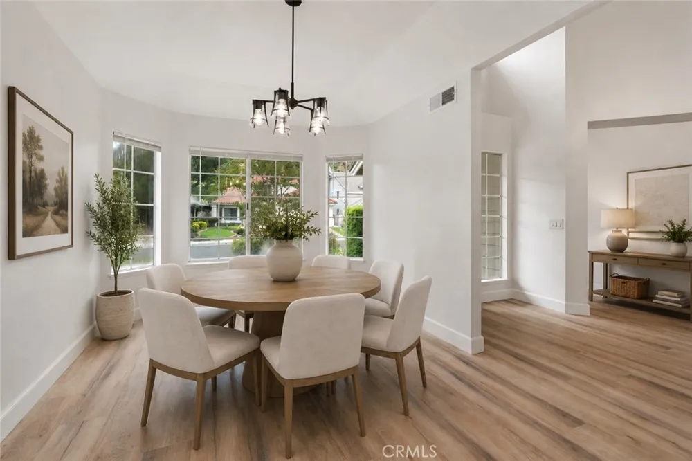 7910 Mencken Avenue West Hills, CA 91304