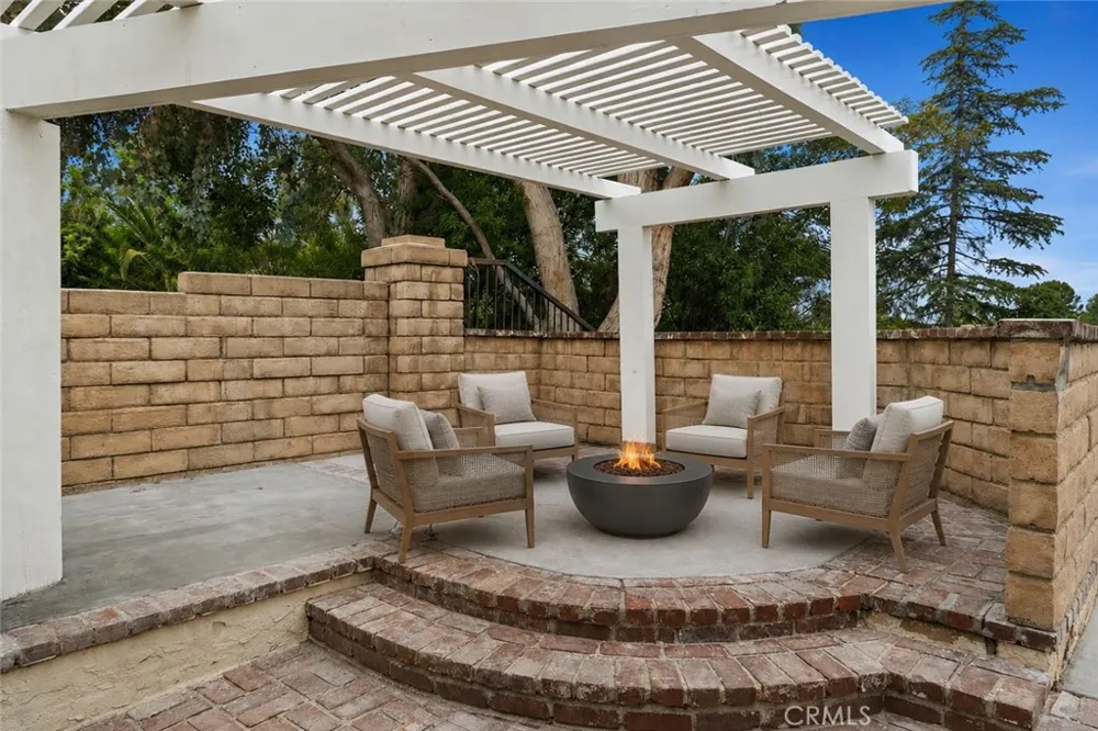 7910 Mencken Avenue West Hills, CA 91304