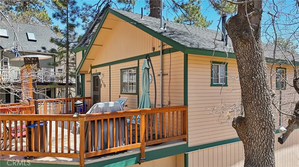 1179 Ridge Road Fawnskin, CA 92333