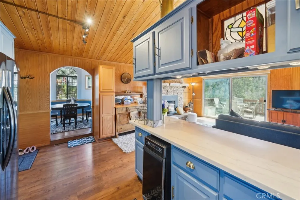 1179 Ridge Road Fawnskin, CA 92333