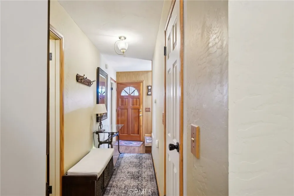 1179 Ridge Road Fawnskin, CA 92333