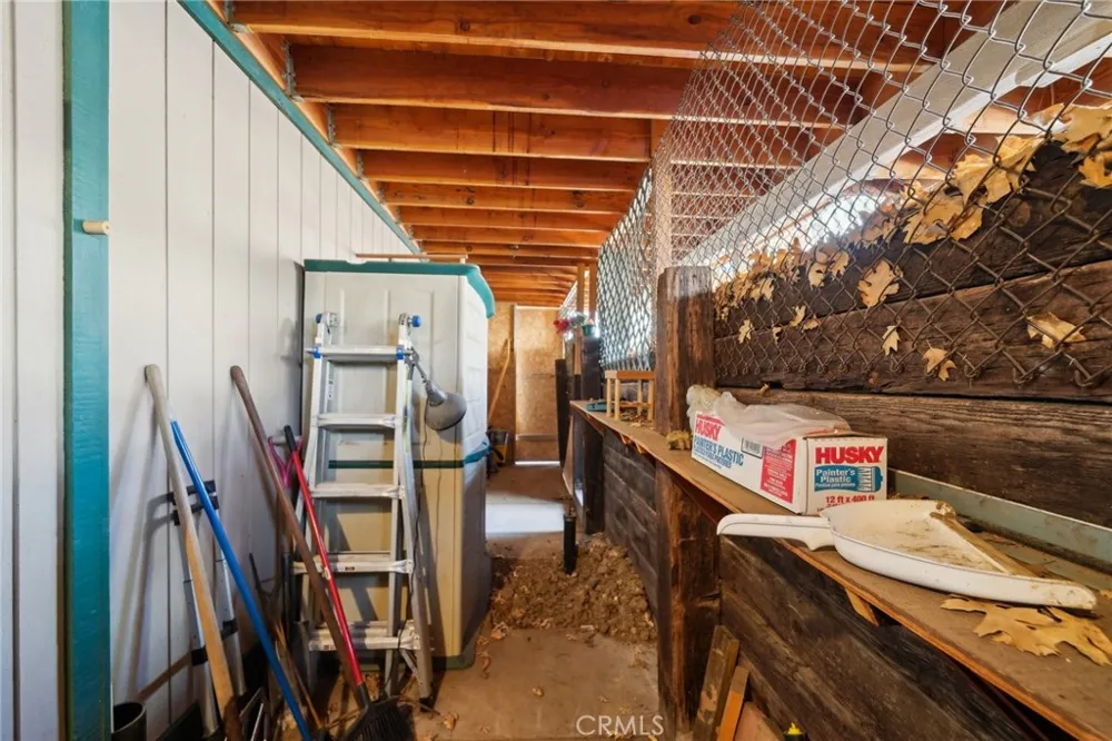1179 Ridge Road Fawnskin, CA 92333