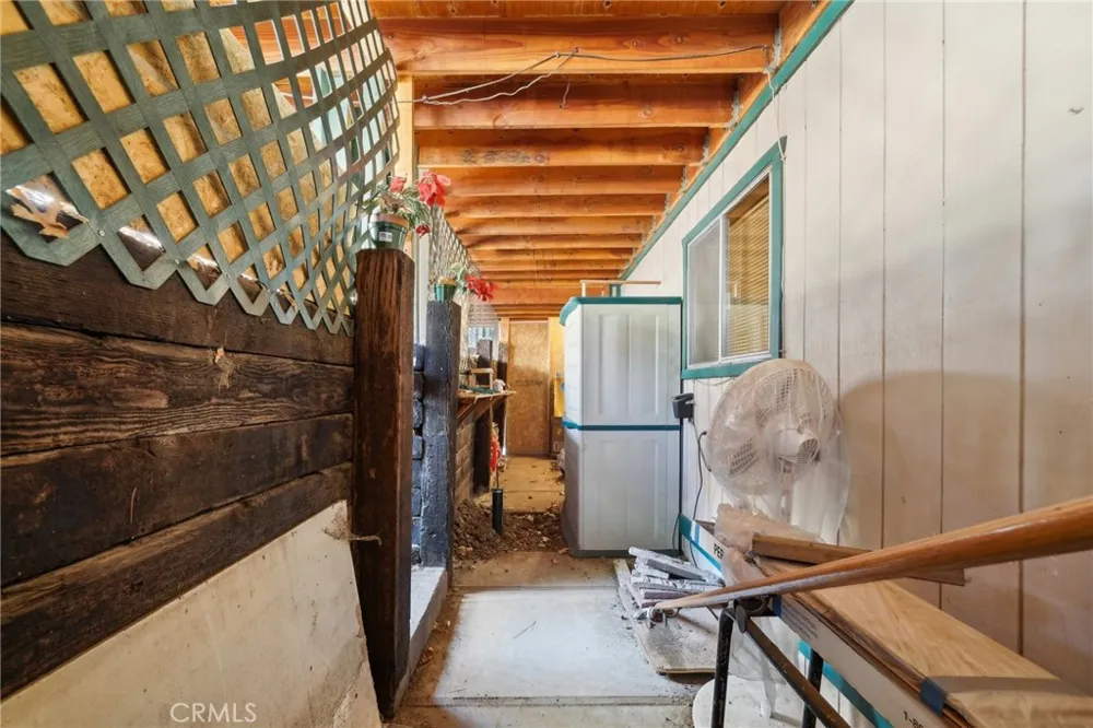 1179 Ridge Road Fawnskin, CA 92333
