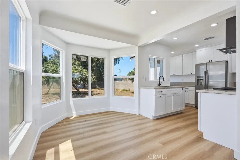 1433 Neptune Wilmington, CA 90744
