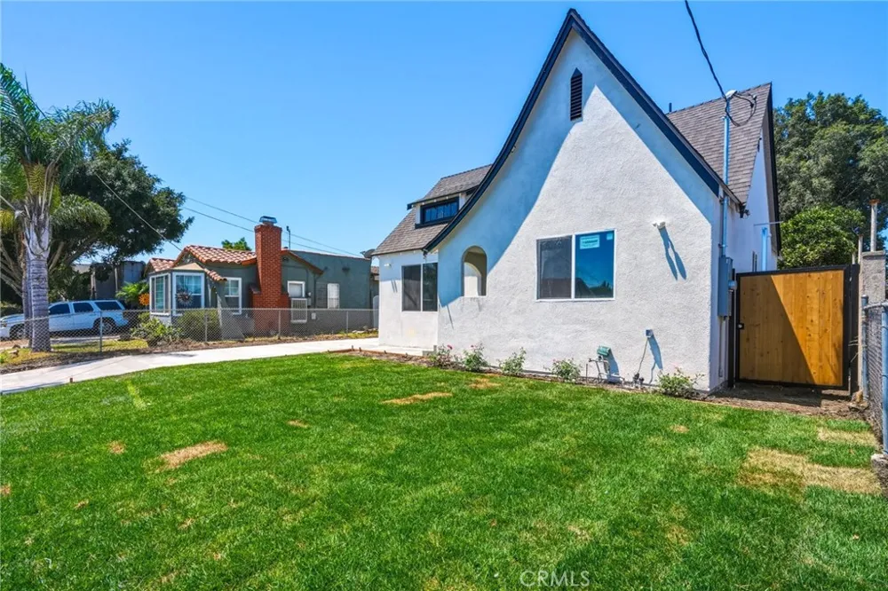 1433 Neptune Wilmington, CA 90744