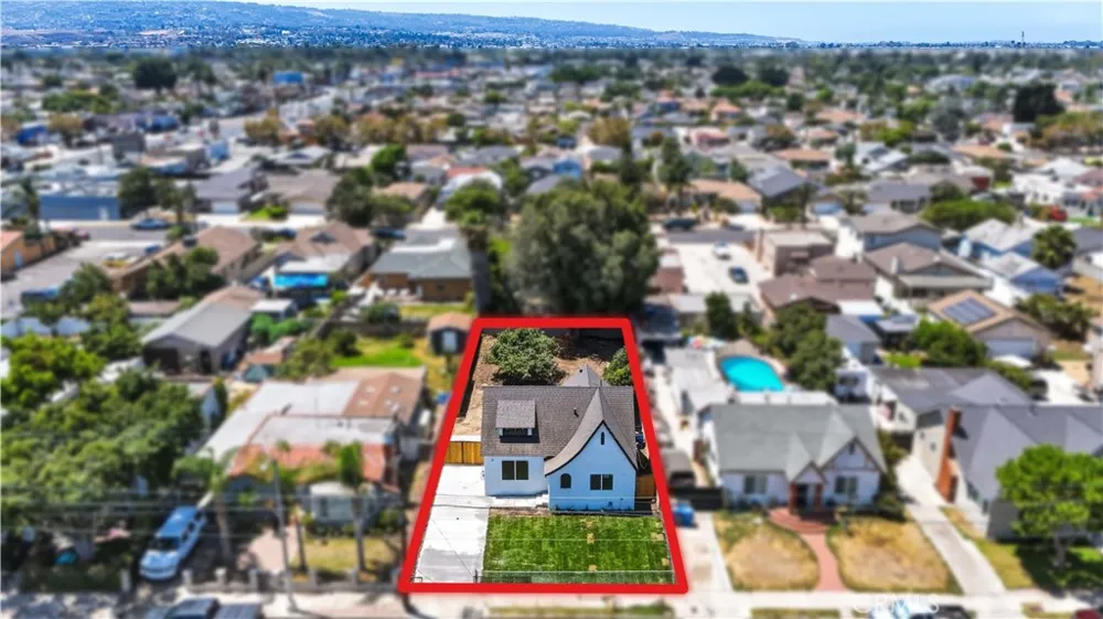 1433 Neptune Wilmington, CA 90744