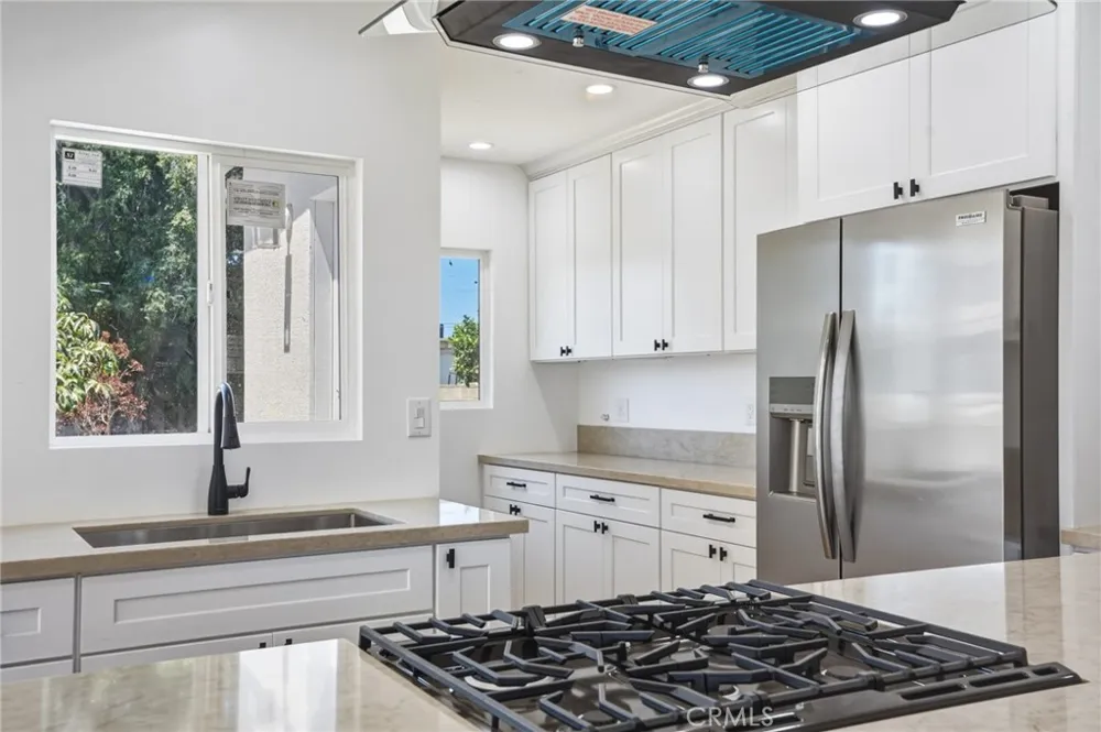 1433 Neptune Wilmington, CA 90744
