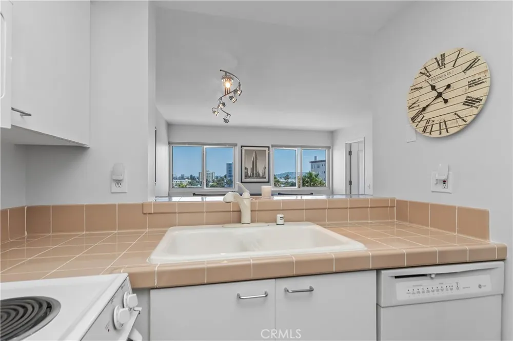 525 E Seaside #710 Long Beach, CA 90802