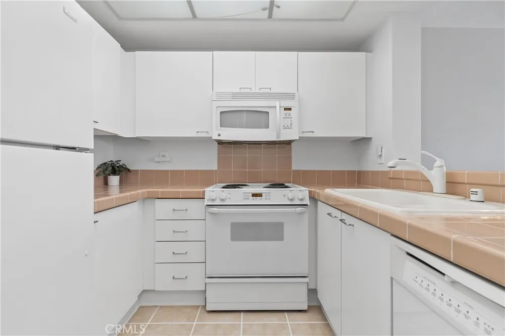 525 E Seaside #710 Long Beach, CA 90802
