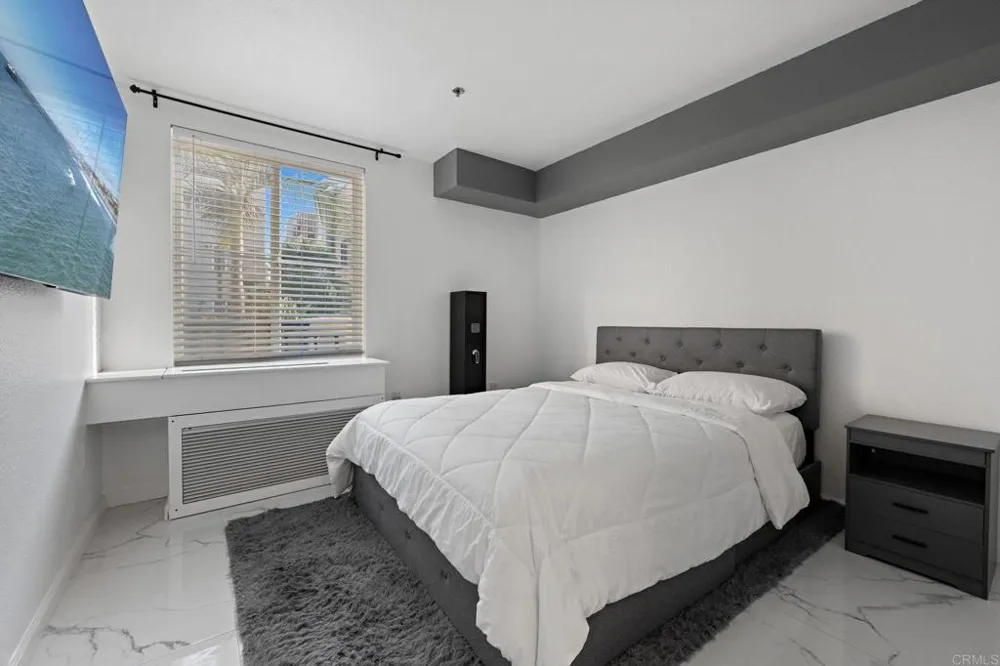 1970 Columbia Street San Diego, CA 92101