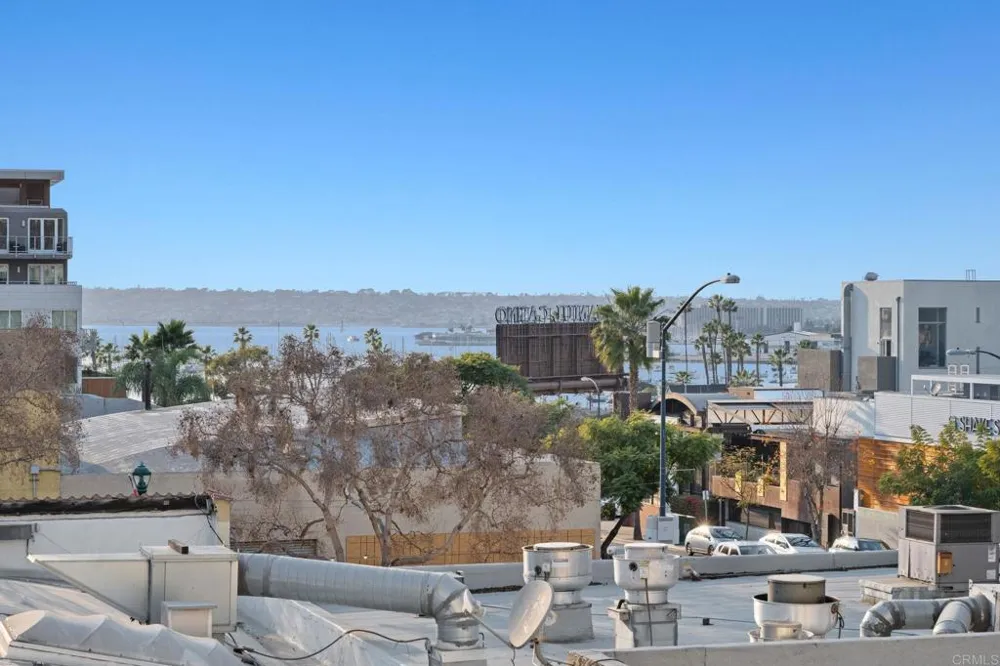 1970 Columbia Street San Diego, CA 92101