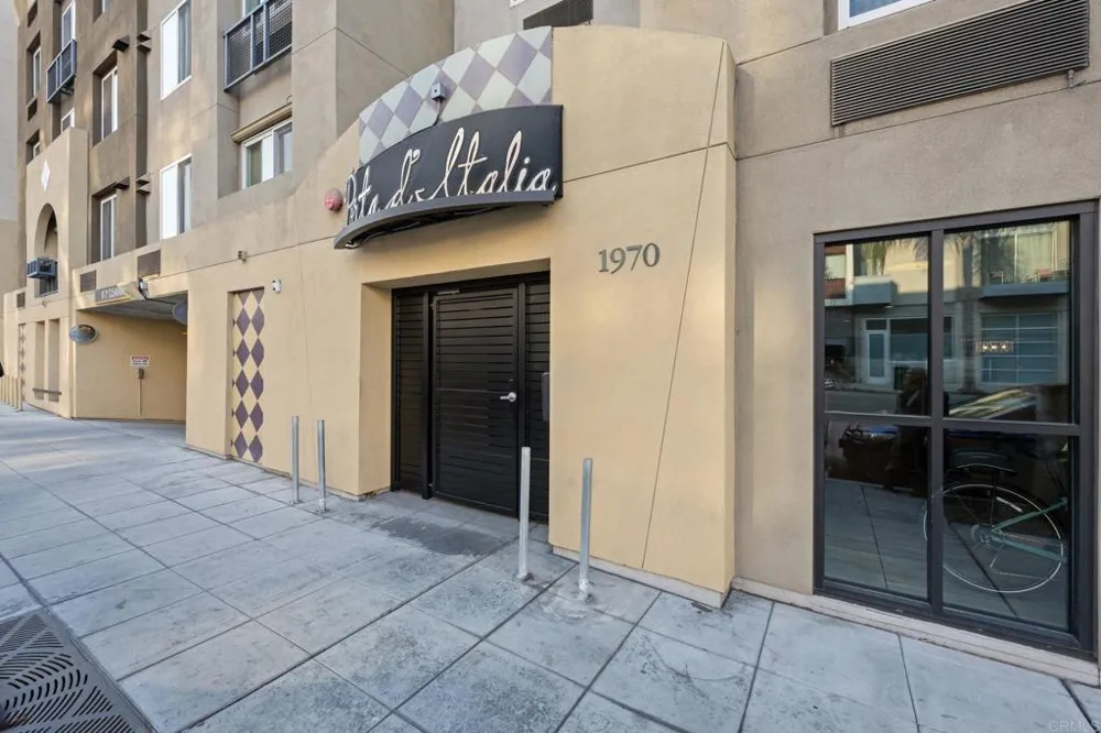 1970 Columbia Street San Diego, CA 92101