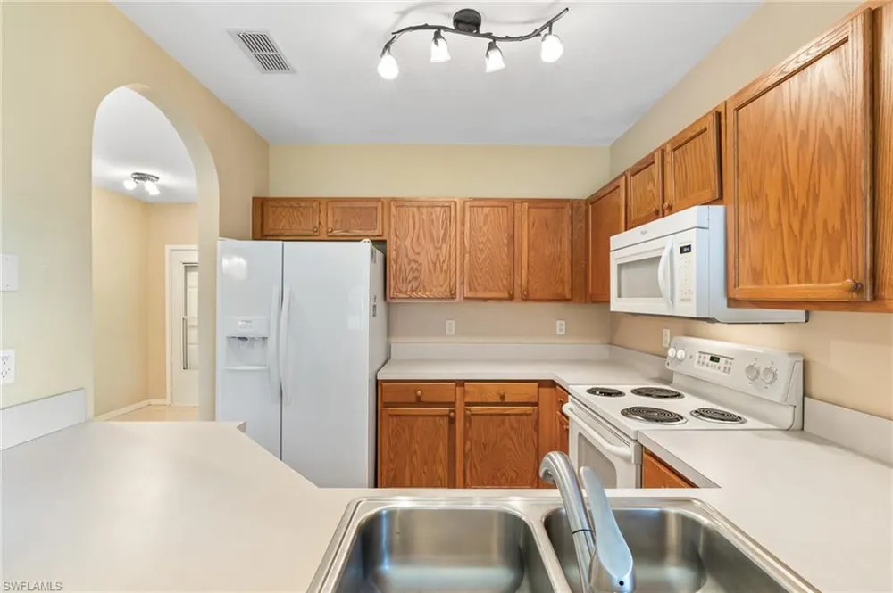 10059 Poppy Hill Drive Fort Myers, FL 33966