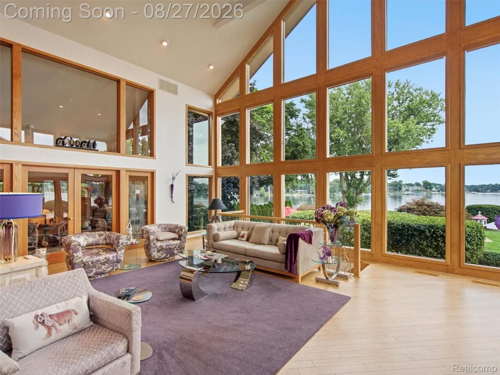 3549 Mann Road Waterford Charter Township, MI 48346