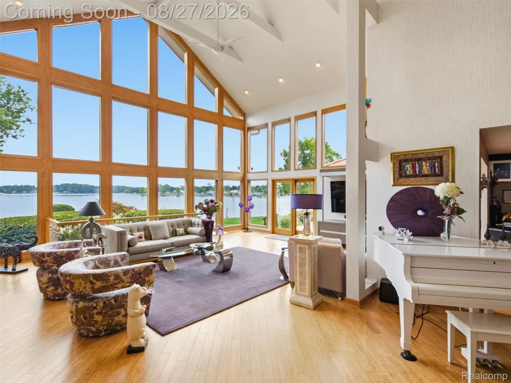 3549 Mann Road Waterford Charter Township, MI 48346