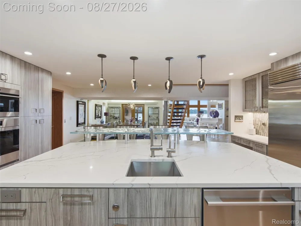 3549 Mann Road Waterford Charter Township, MI 48346