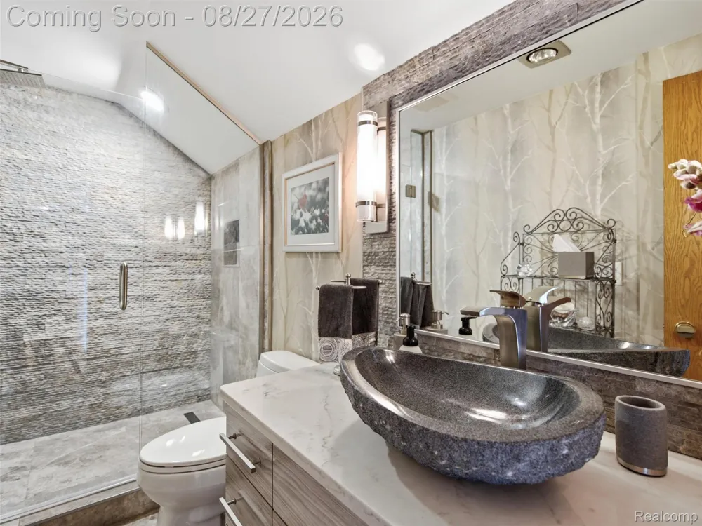 3549 Mann Road Waterford Charter Township, MI 48346