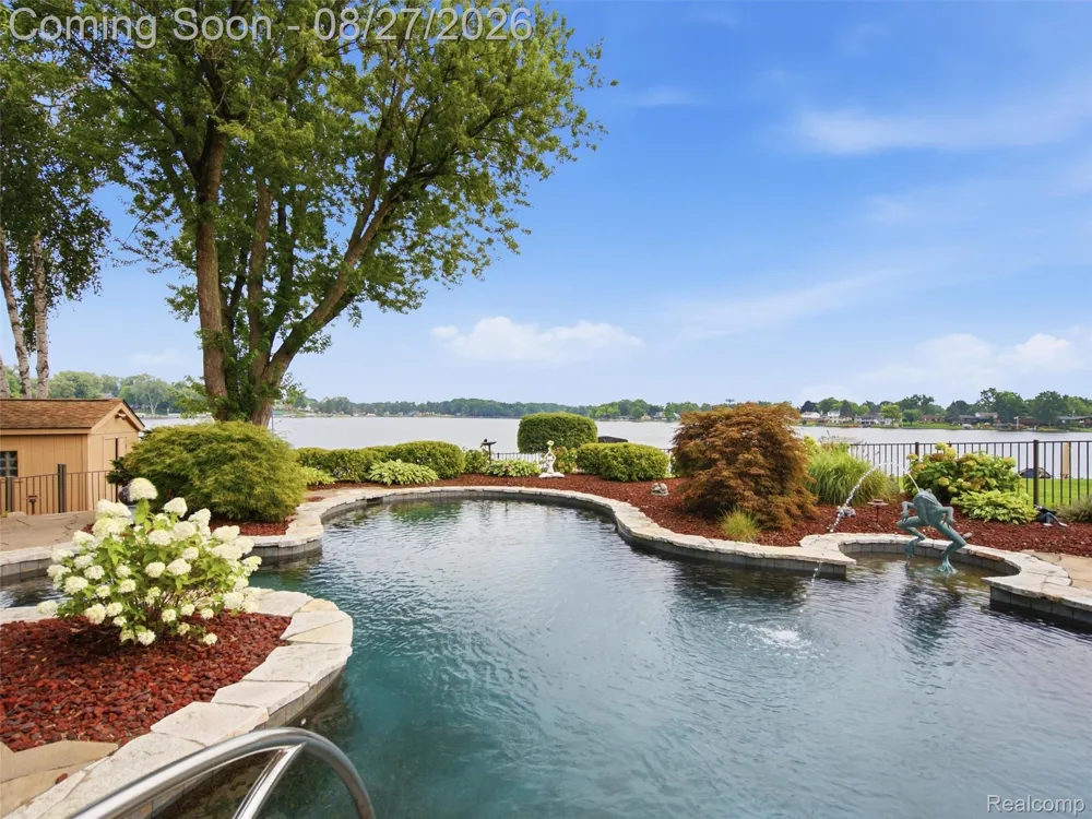 3549 Mann Road Waterford Charter Township, MI 48346