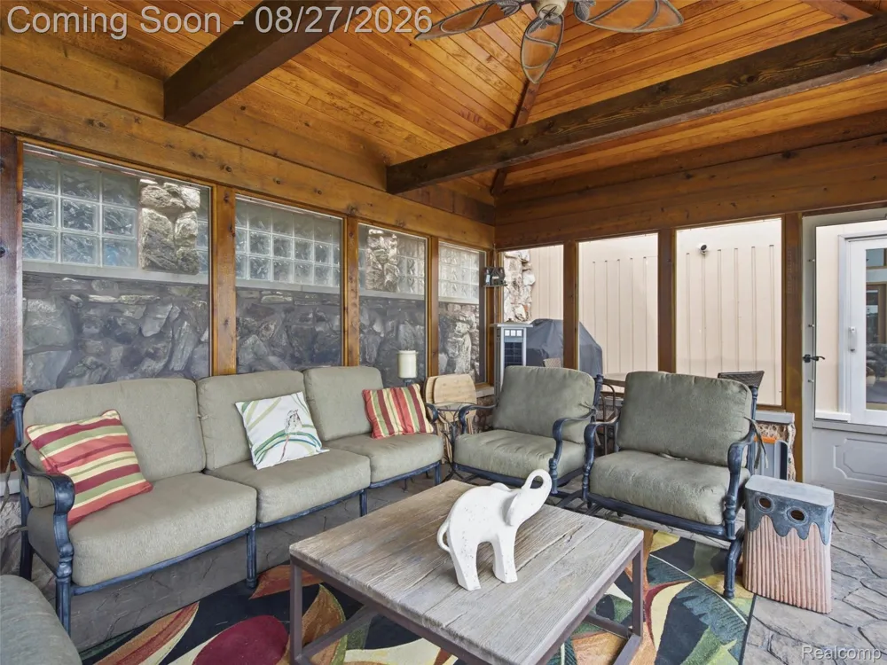 3549 Mann Road Waterford Charter Township, MI 48346
