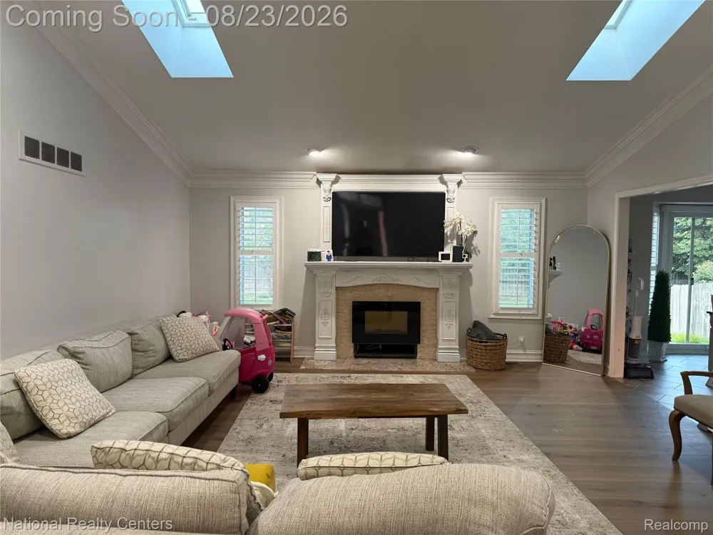 39714 Lembke Drive Sterling Heights City, MI 48313