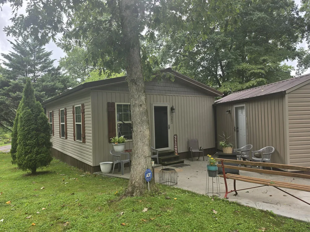 292 David Crockett Road Crossville, TN 38572
