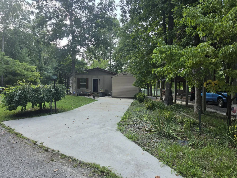 292 David Crockett Road Crossville, TN 38572