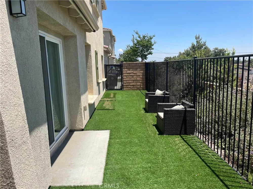 7155 Citrus #359 Fontana, CA 92336