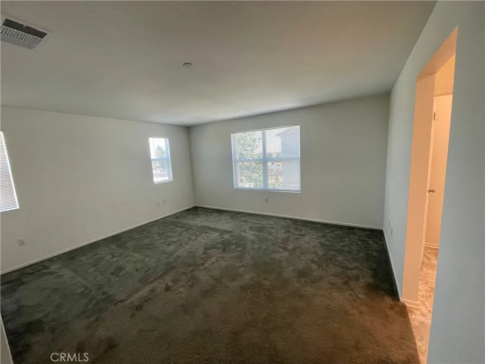 7155 Citrus #359 Fontana, CA 92336