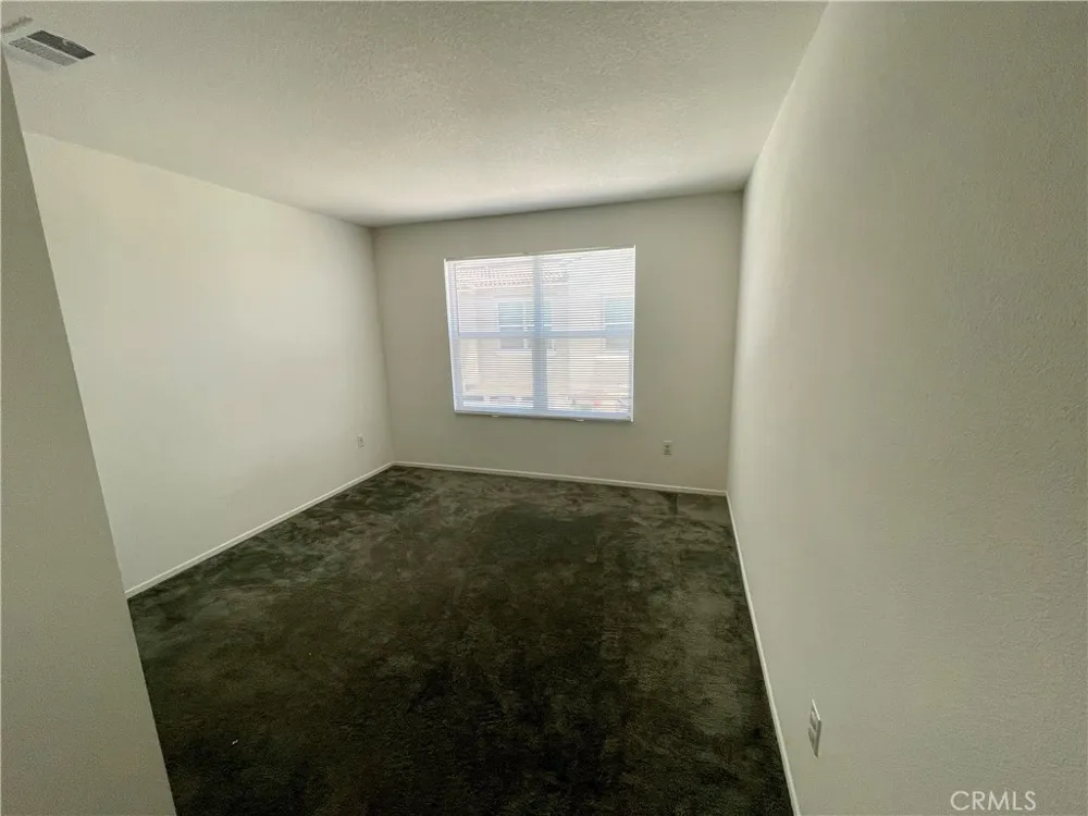 7155 Citrus #359 Fontana, CA 92336