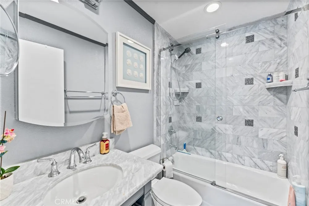 676 redwood Lane San Dimas, CA 91773