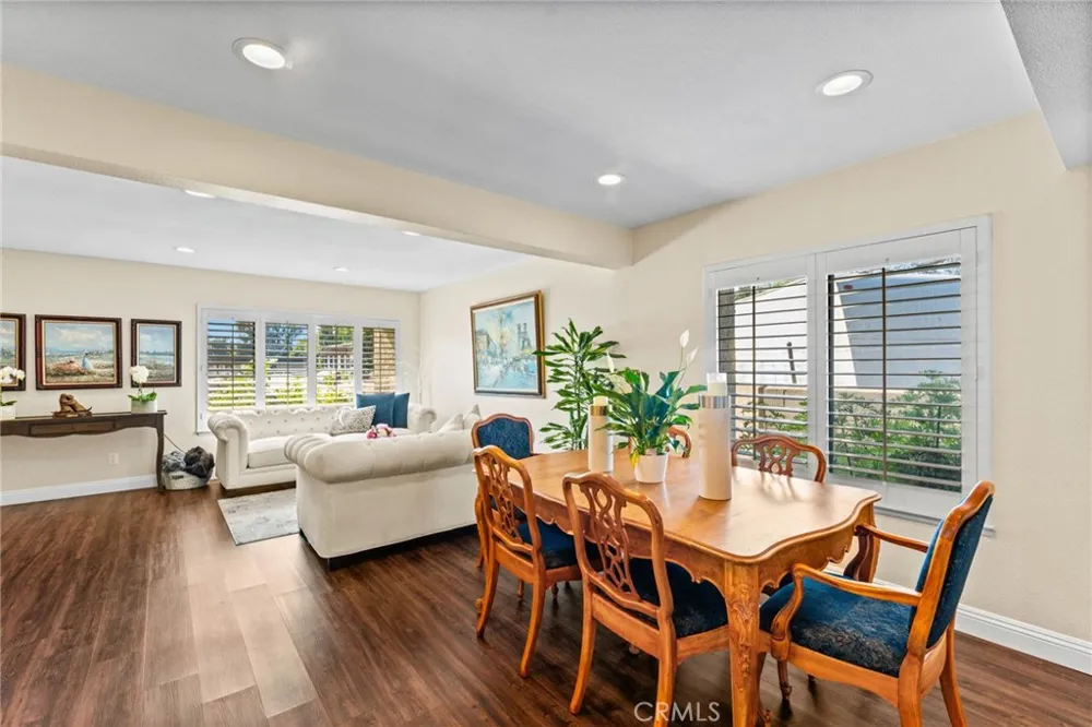 676 redwood Lane San Dimas, CA 91773