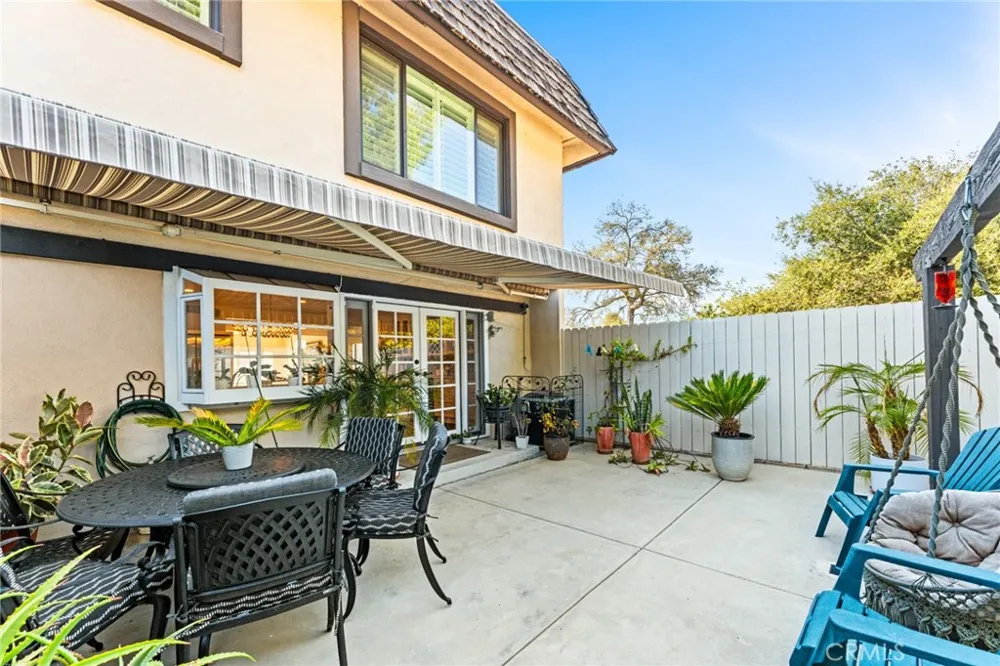 676 redwood Lane San Dimas, CA 91773