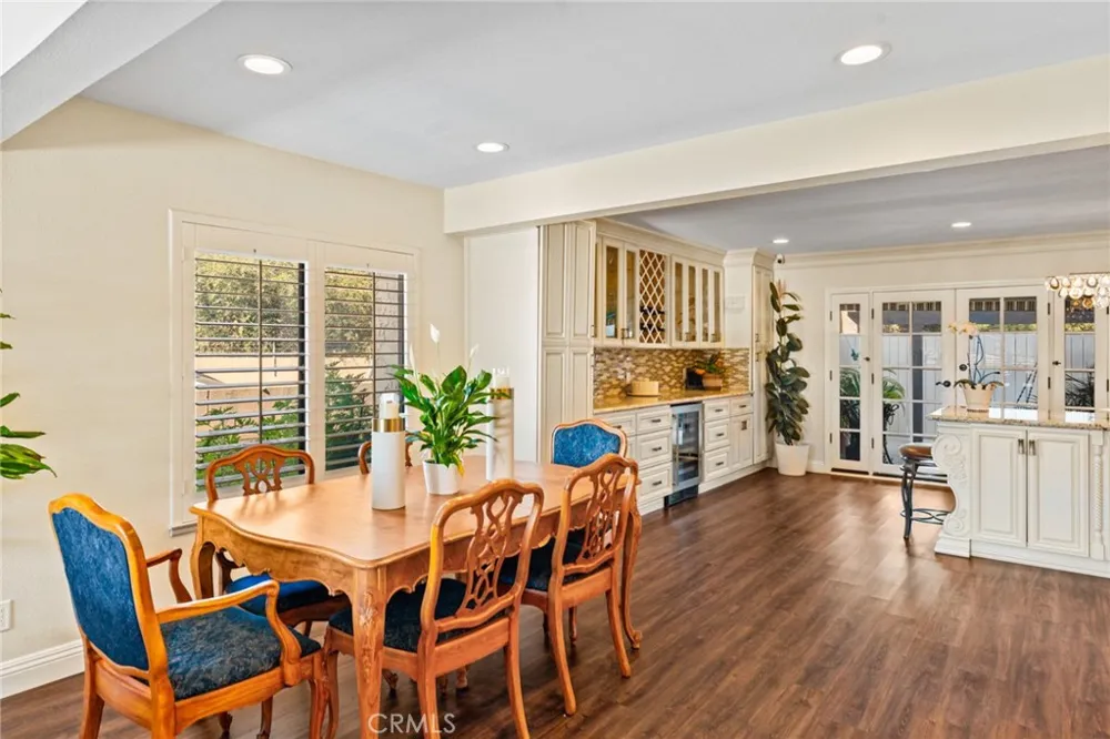 676 redwood Lane San Dimas, CA 91773