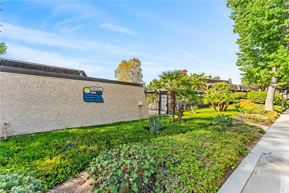 676 redwood Lane San Dimas, CA 91773