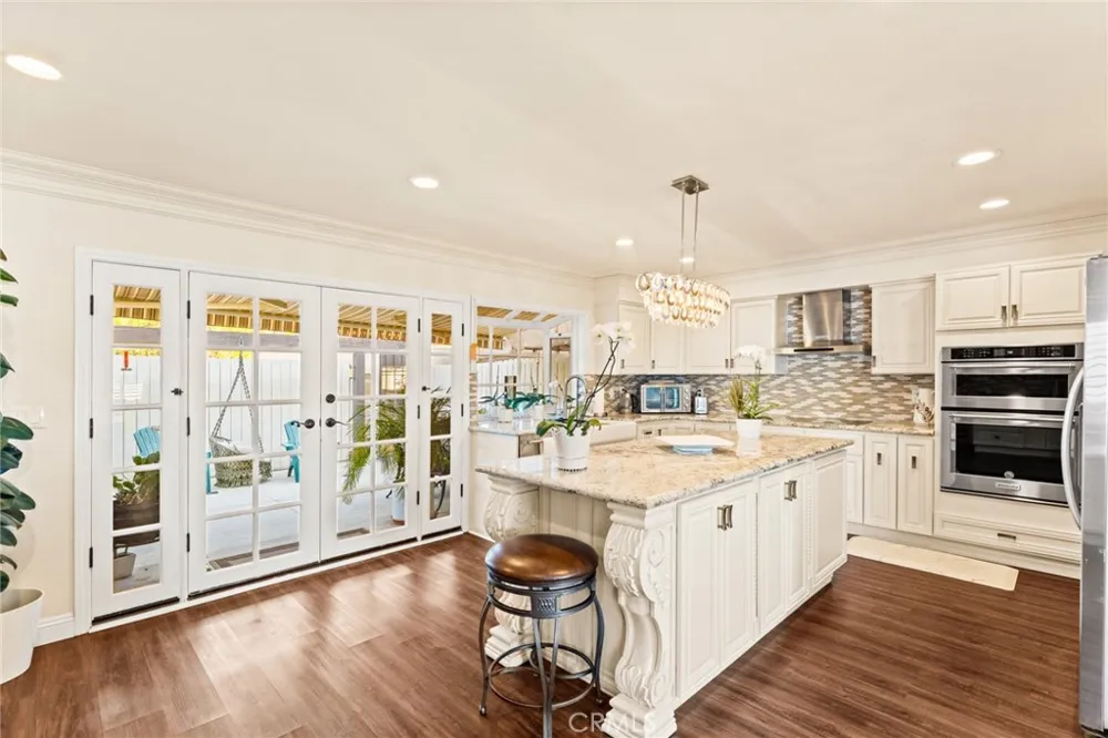 676 redwood Lane San Dimas, CA 91773