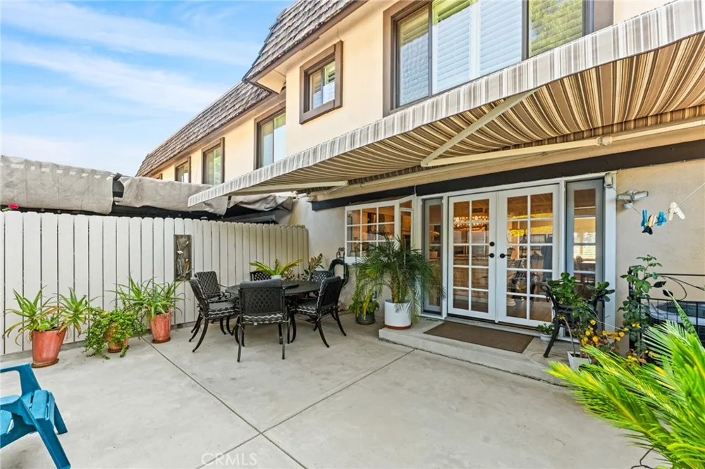 676 redwood Lane San Dimas, CA 91773