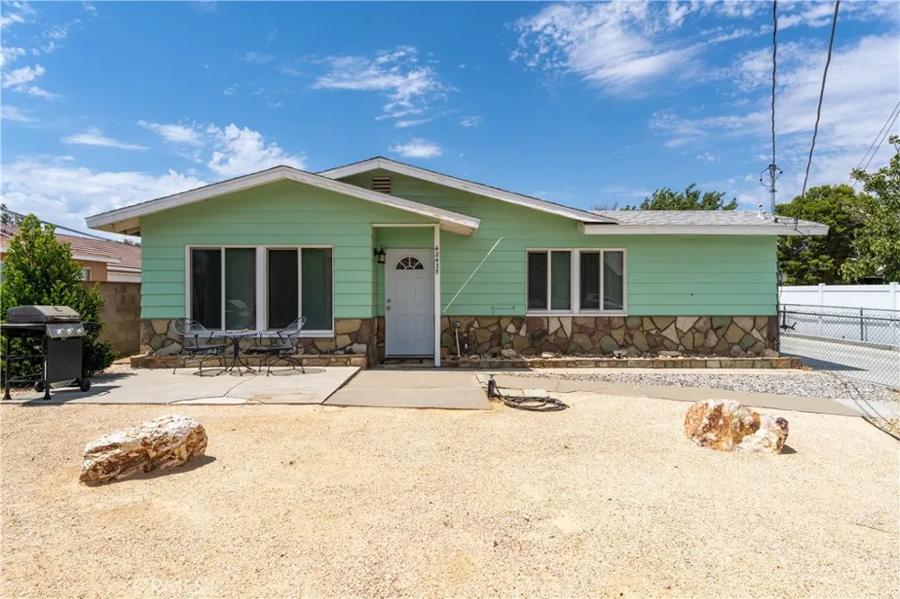 42435 52nd Street W Lancaster, CA 93536