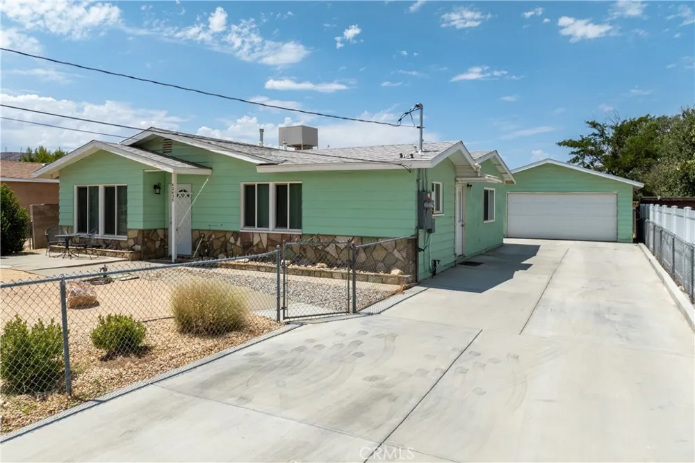 42435 52nd Street W Lancaster, CA 93536