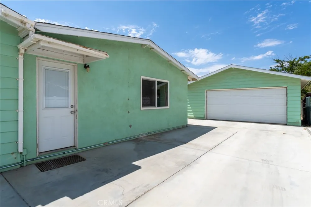 42435 52nd Street W Lancaster, CA 93536
