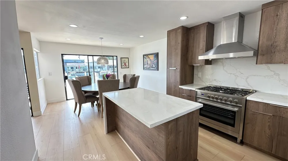 4630 Eastbourne Bay Oxnard, CA 93035
