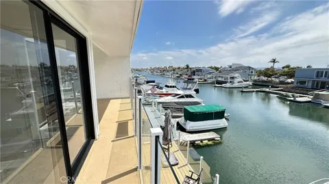 4630 Eastbourne Bay