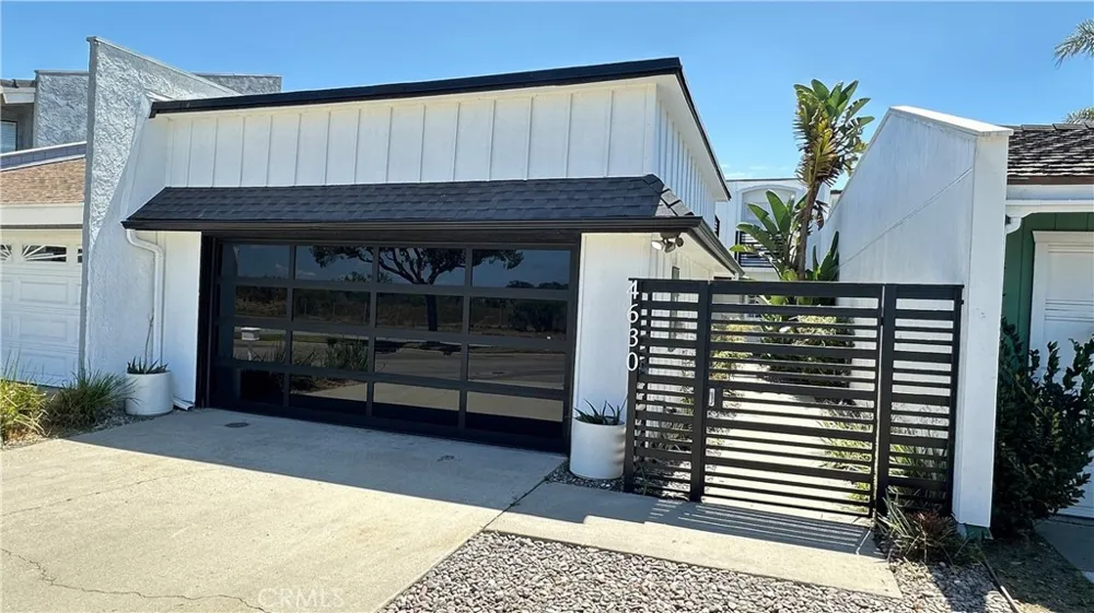 4630 Eastbourne Bay Oxnard, CA 93035